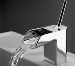 Royal Electra Single Hole Bathroom Faucet